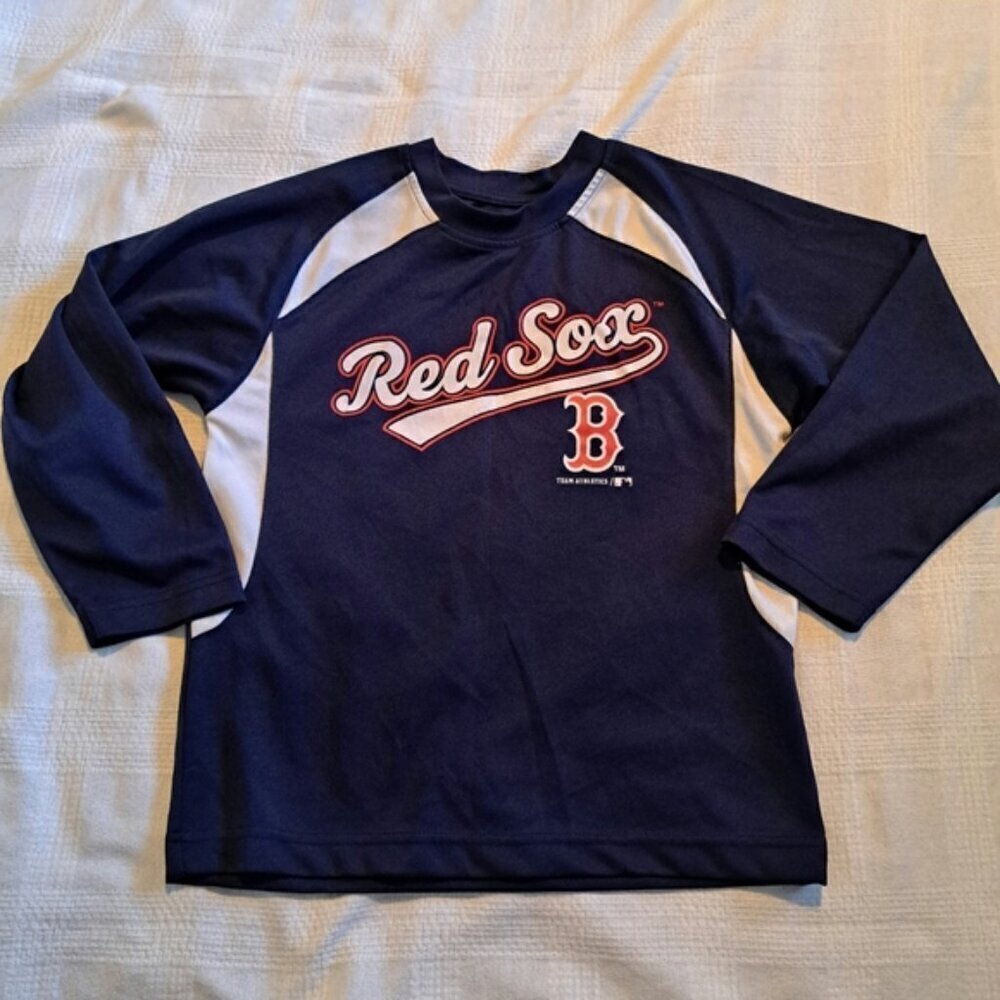 Boston Red Sox boys size Medium or 8-10 long sleeve shirt, EUC